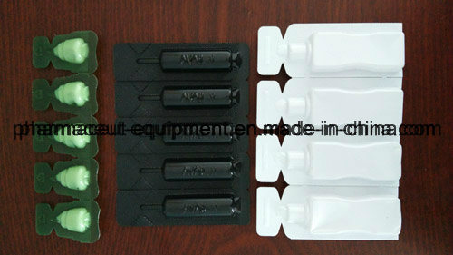 Фармацевтическое оборудование Автоматическая машина для наполнения и запечатывания жидкостей в пластиковых бутылках