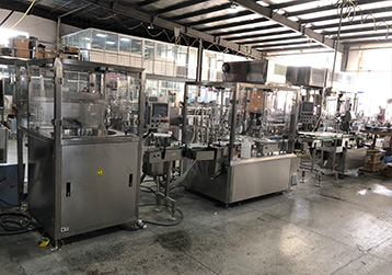 Машина для наполнения жидкостью