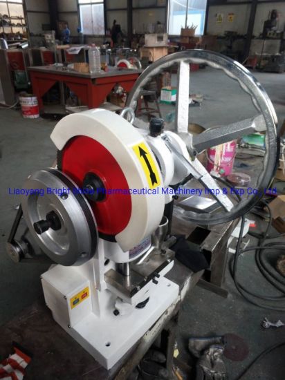 Более дешевый ручной таблеточный пресс с одним пуансоном серии Tdp