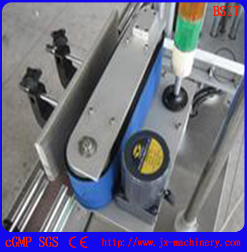 Автоматическая этикетировочная машина для круглых бутылок