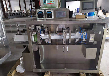 Машина для наполнения пластиковых ампул