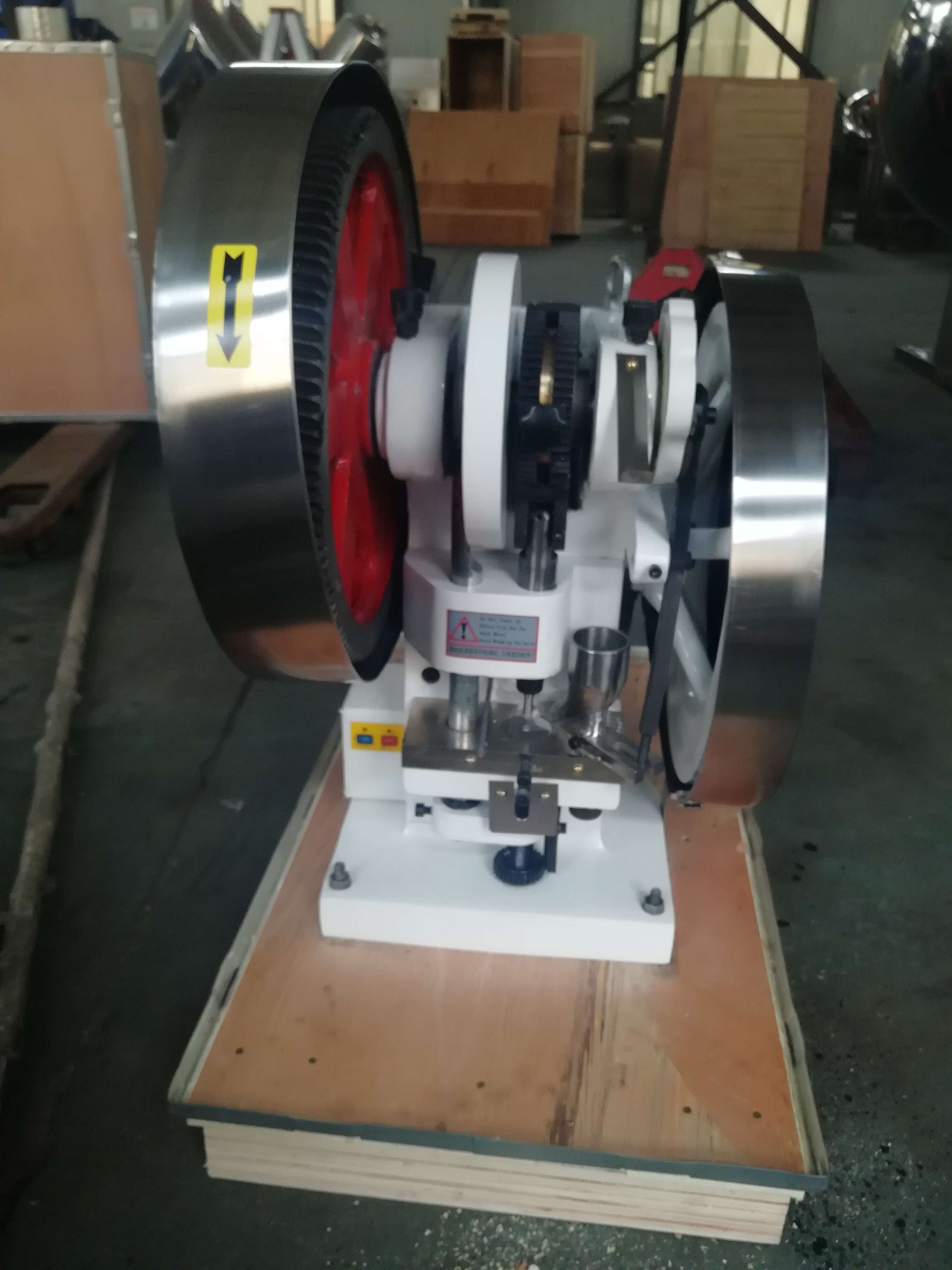 Tdp-1.5/5/6 Высококачественный ручной таблеточный пресс для фармацевтической, химической, пищевой и электронной промышленности. 