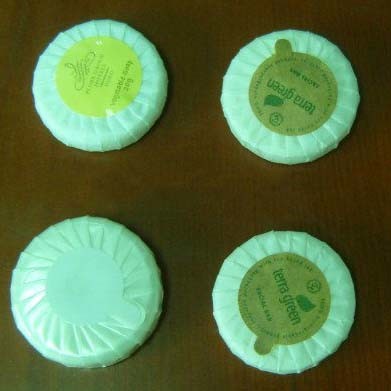 Ручная машина для упаковки в синюю пузырчатую складку/машина для упаковки блоков синего очистителя для туалета