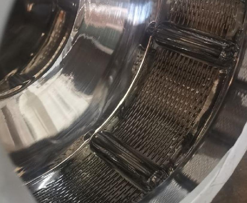 ~!phoenix_varIMG14!~