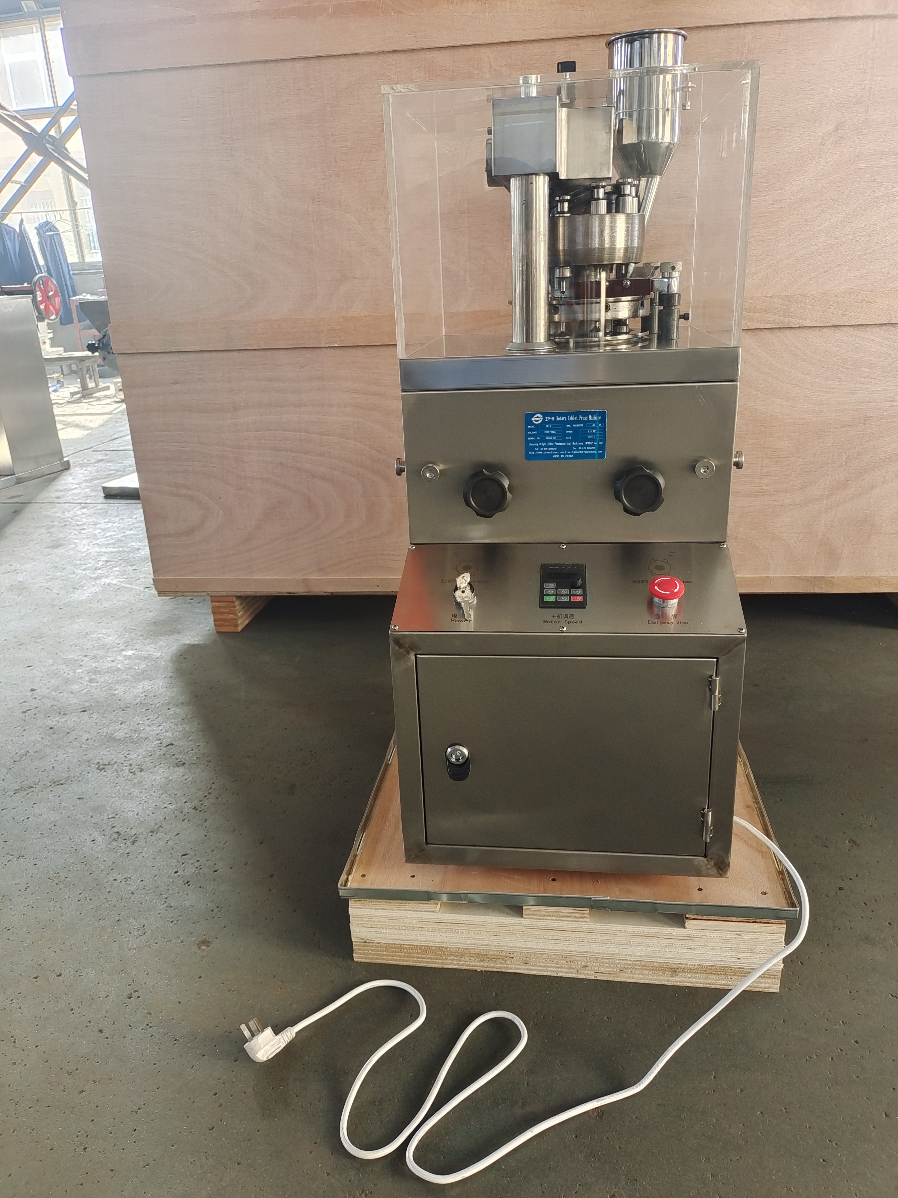 ~!phoenix_varIMG11!~