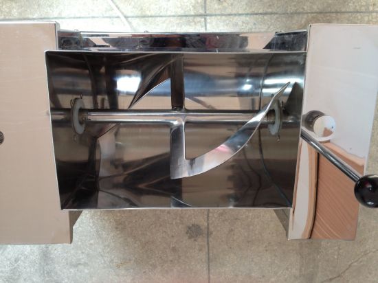 Лотковый фармацевтический смеситель и блендер (CH-100)