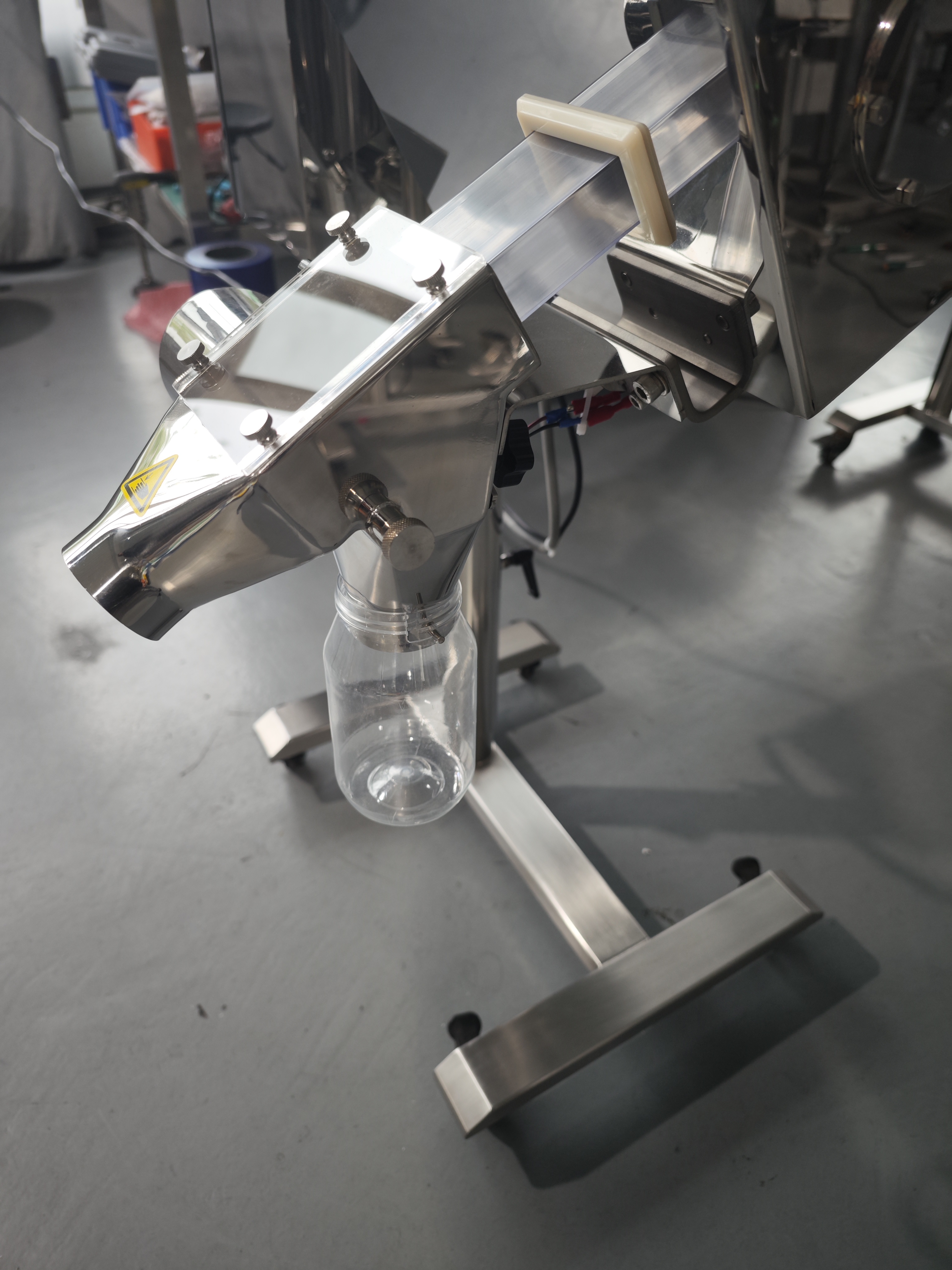 Заводская поставка T60/30 Горячий планшетный металлоискатель для фармацевтического класса