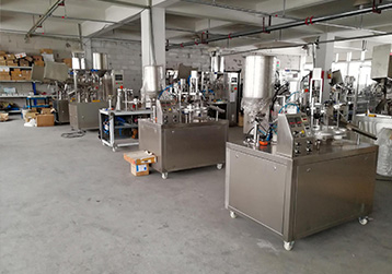 Машина для наполнения мягких туб