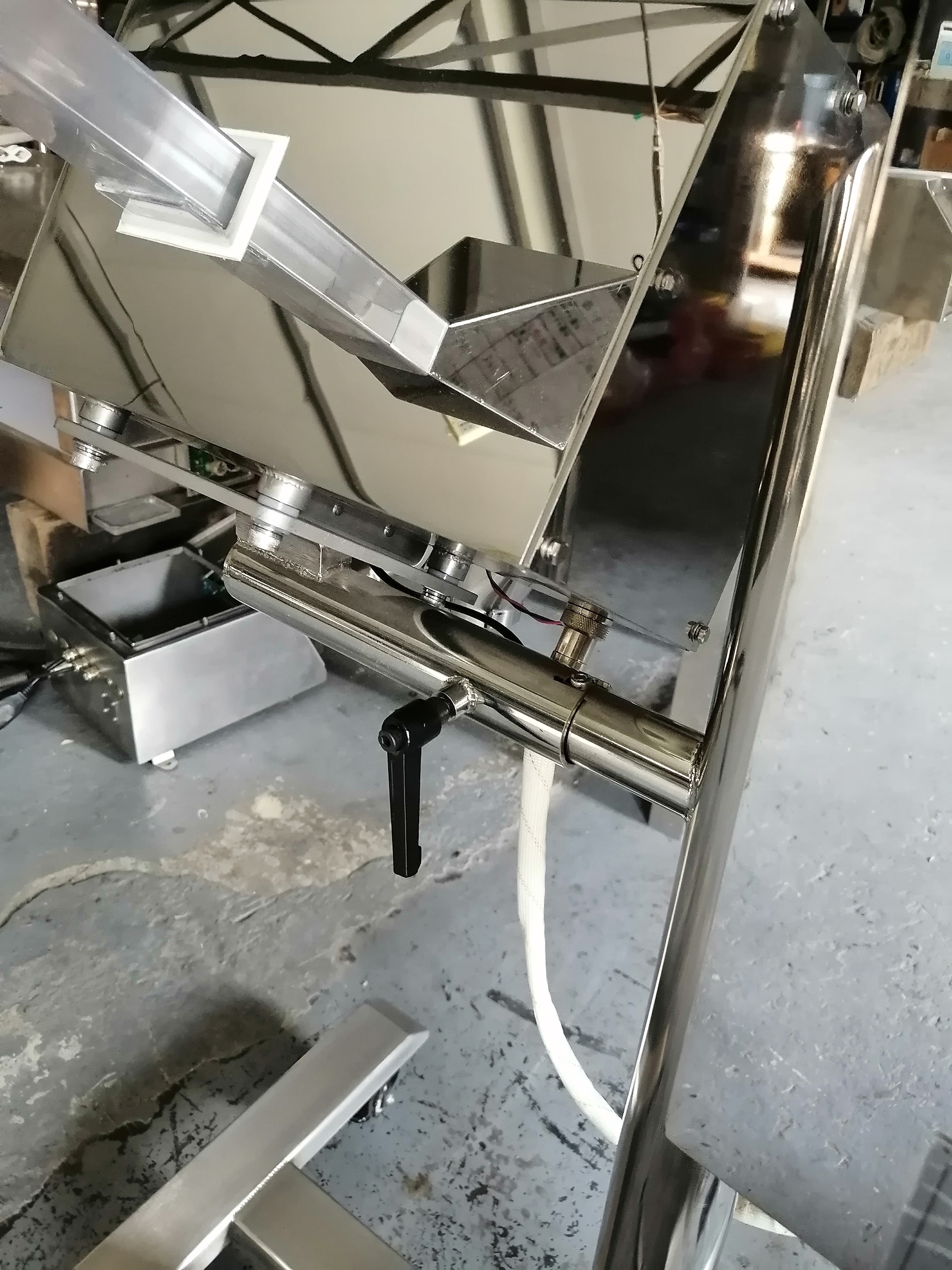 сверхчувствительный металлоискатель для планшетной промышленности для таблетки-капсулы с автоматическим режектором