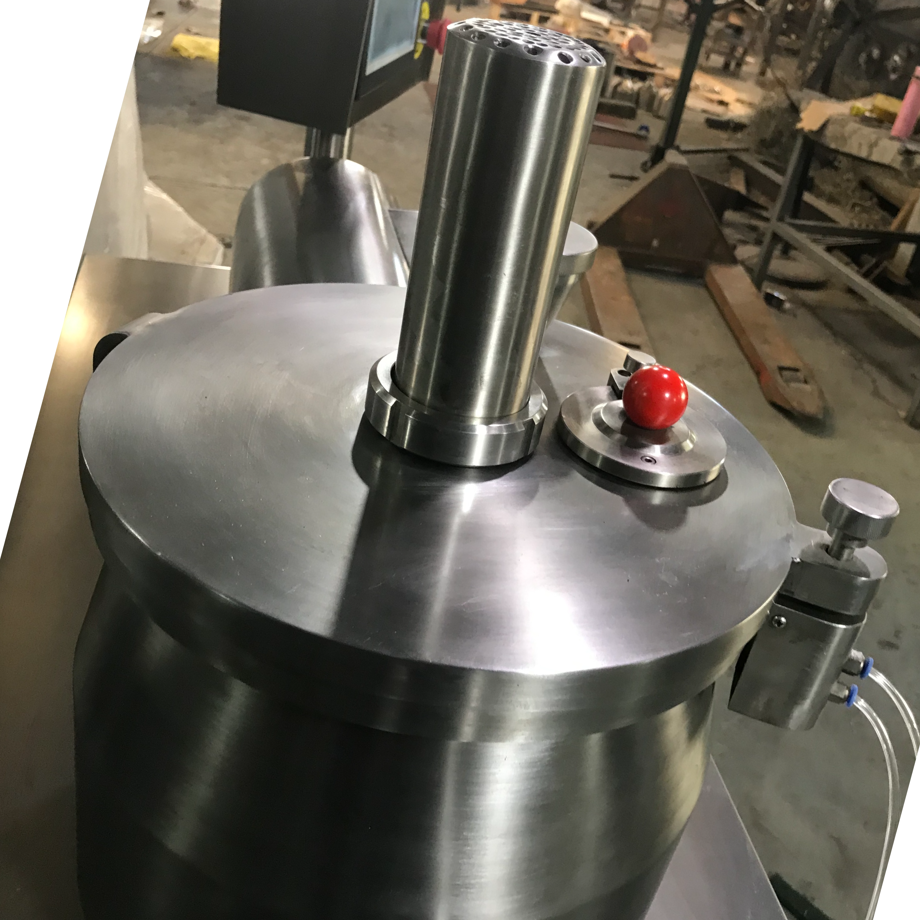 Высокоэффективный гранулятор с мокрым смесителем, отвечающий требованиям GMP 