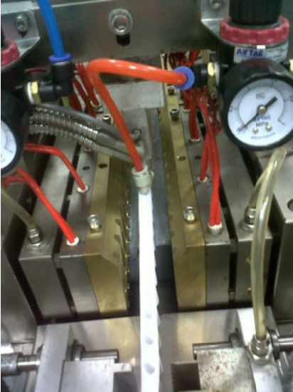 Горячая продажа производства высококачественной машины для наполнения и запечатывания суппозиториев