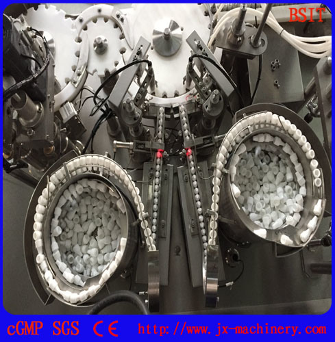 Автоматическая машина для наполнения бутылок жидкостью, укупорки, маркировки, упаковочной машины