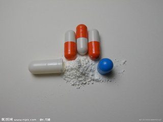 Корпус капсулы и крышка фармацевтической машины отделяют машину для переработки порошка открывалки