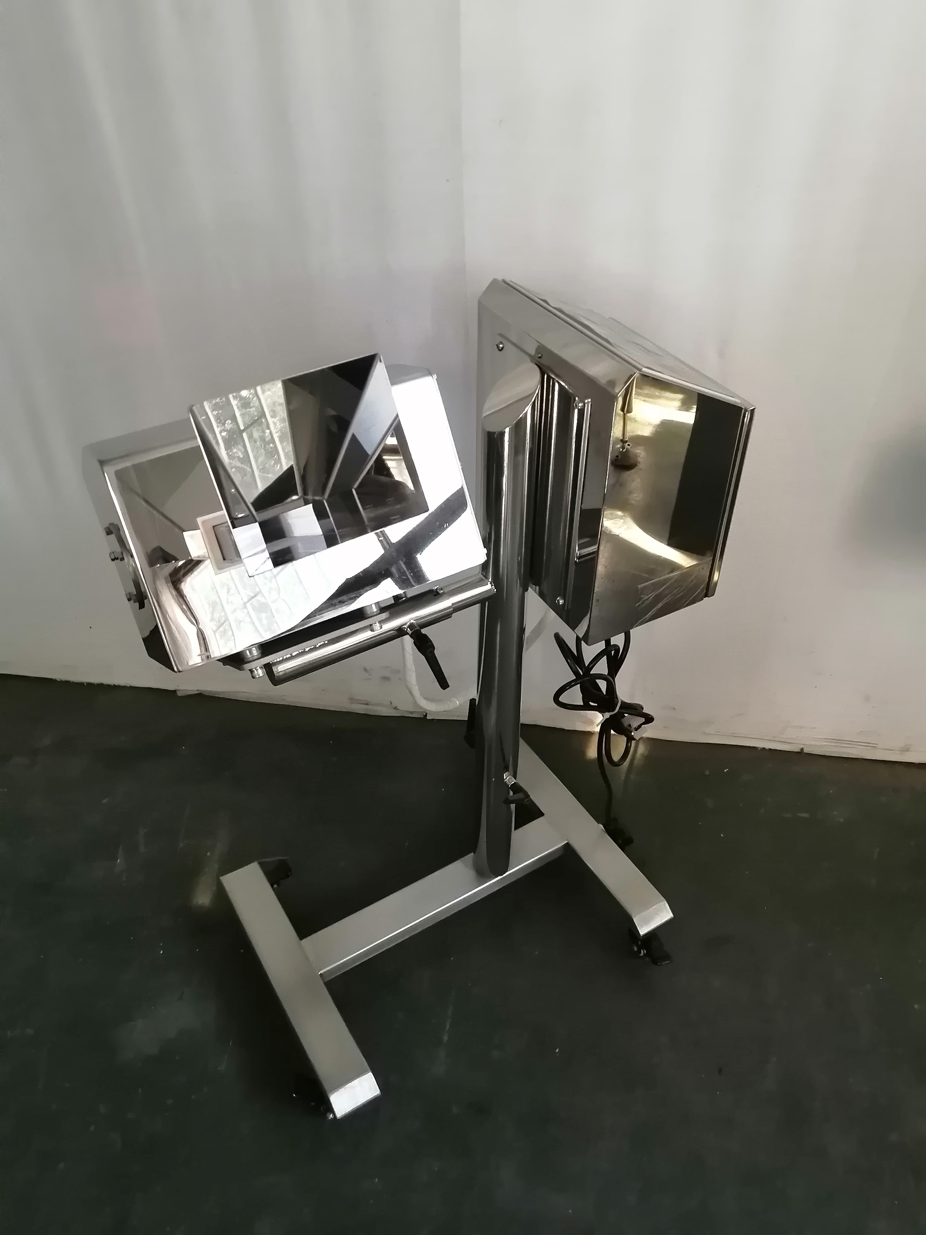 Заводская поставка автоматического металлодетектора для пищевой, фармацевтической, пластиковой, химической, игрушечной промышленности