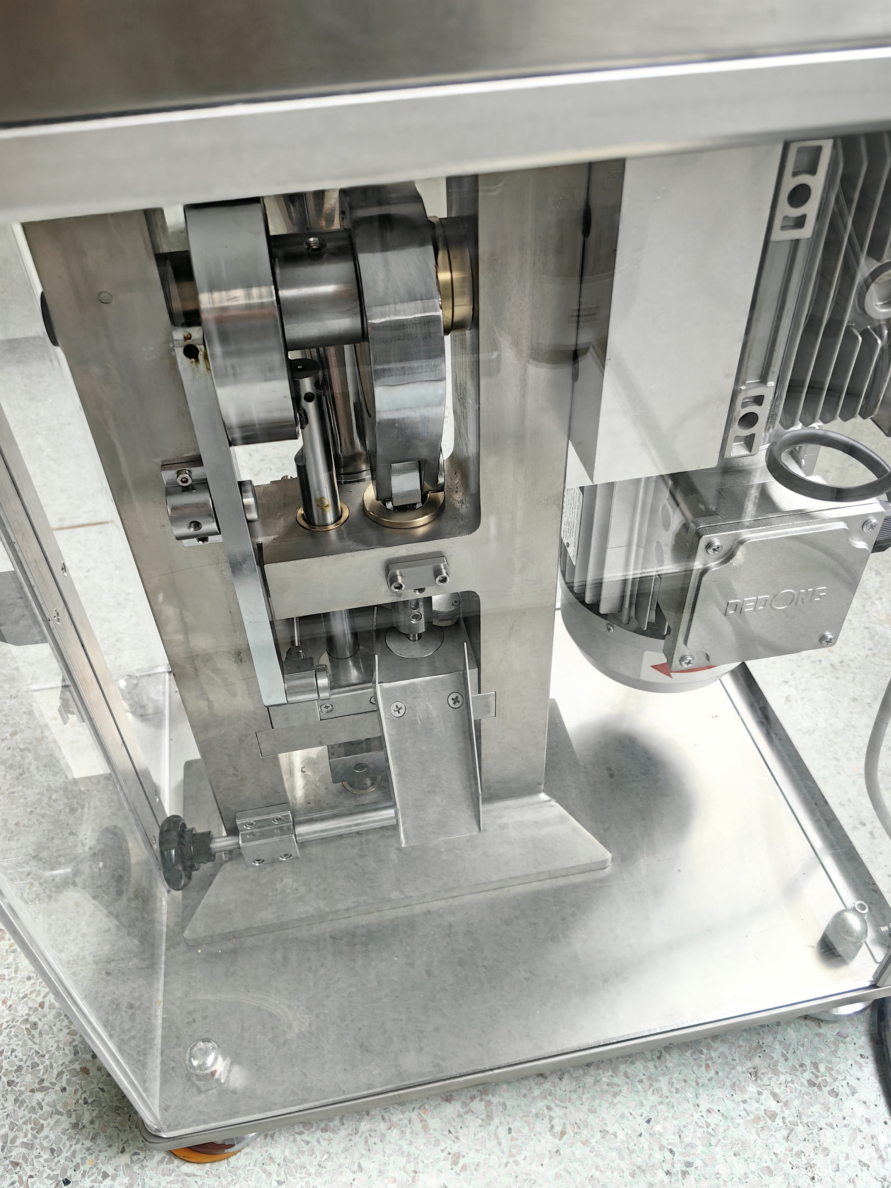 DP12/25 SUS304 высококачественный шипучий таблеточный пресс с витамином С, лабораторный пресс для таблеток 