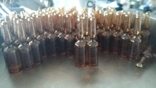 Bsit Закрытая машина для наполнения и запечатывания ампул для впрыска жидкости