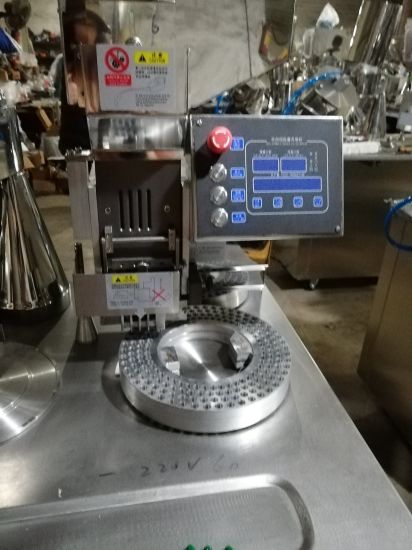 Полуавтоматическая машина для наполнения капсул Cgn для фармацевтического оборудования с GMP