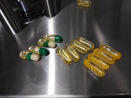 Njp260 Автоматическая машина для наполнения жидких капсул порошковыми гранулами с GMP