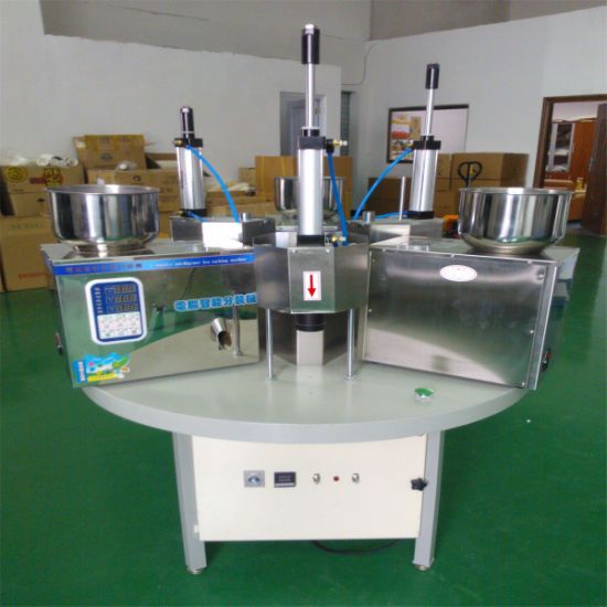 Машина для производства бумажных стаканчиков для растворимого чая зеленого/черного цвета