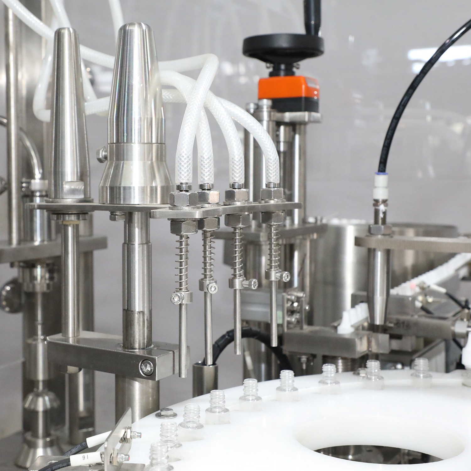 Автоматическая машина для наполнения электронных жидкостей для электронных сигарет с сенсорным экраном ПЛК